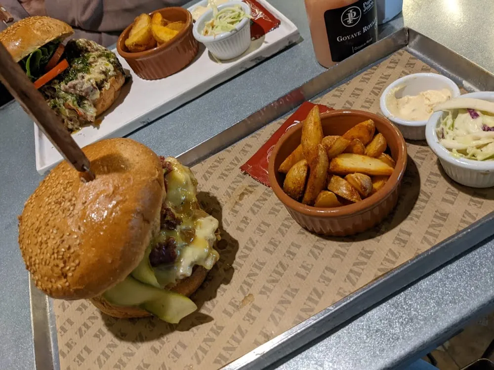 Le Pollo Locco Burger